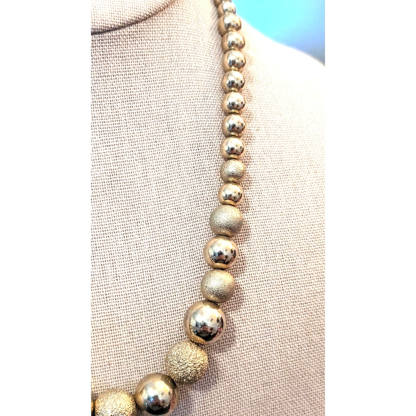 Vintage Gold Tone Polished and Textured Graduated Wire Strung Bead Necklace