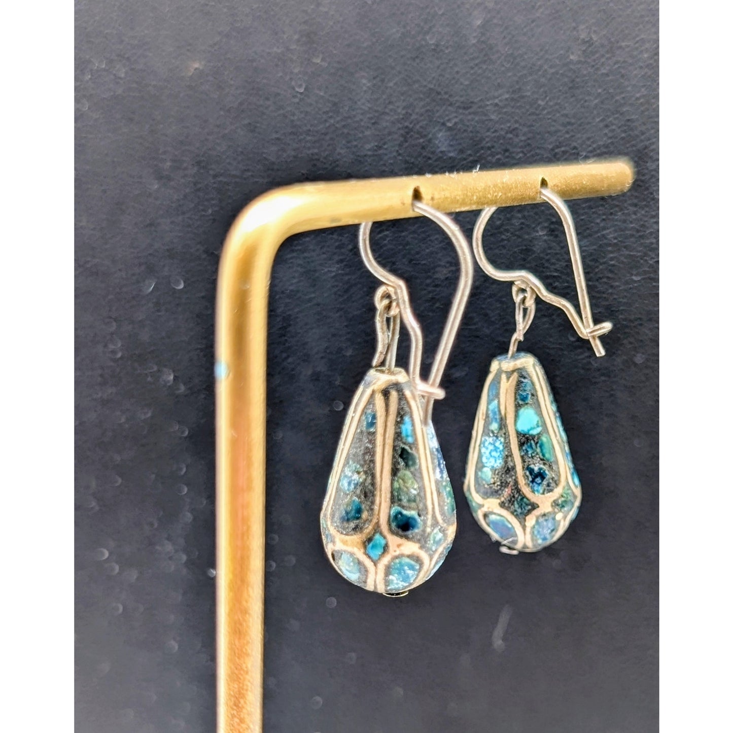 Vintage 50s Indian Turquoise Chip Tear Drop Earrings