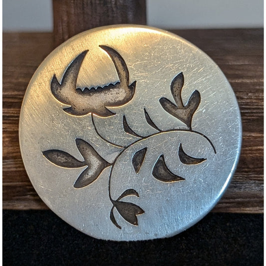 Solid 925 Sterling Silver Vintage Etched Acorn Flower Leaves Round Brooch 10g