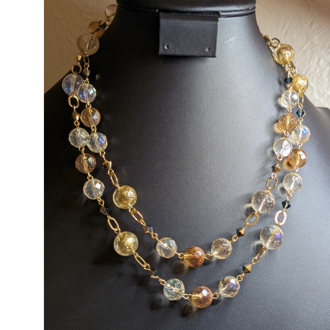 Mary Kay Holiday Wishes Gold Foil Clear & Cognac Faceted Gold Tone Link Necklace