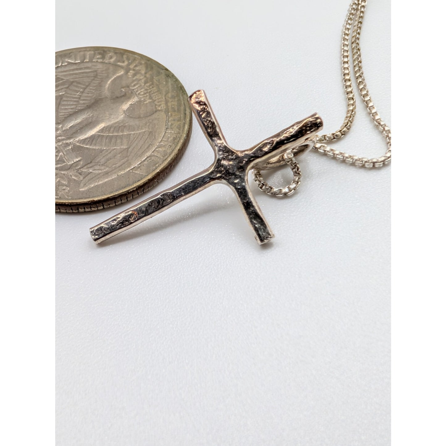 VTG Textured Minimalist Back Bale Sterling Cross Pendant 16" Box Chain Necklace