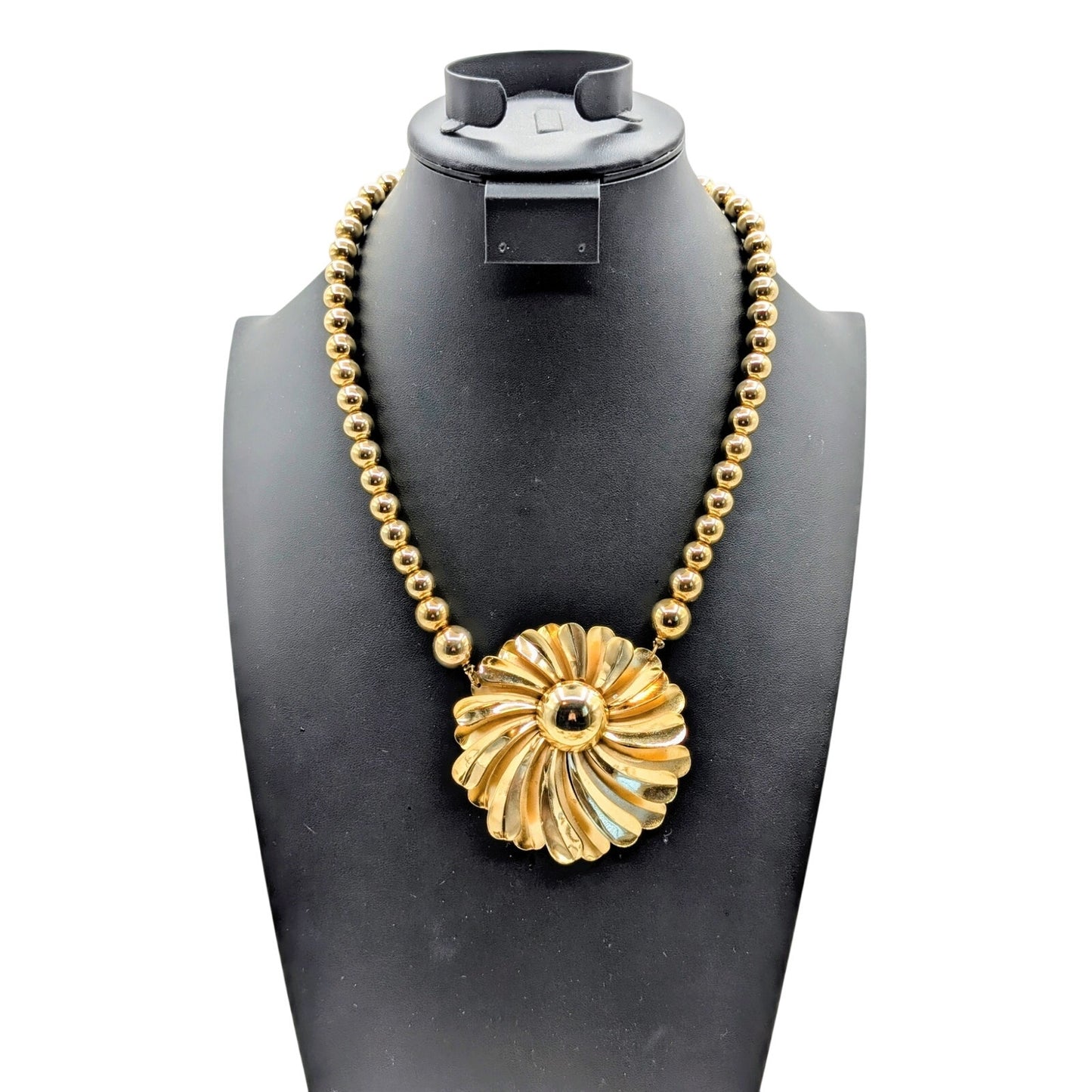 Vintage Gold Tone Large 3" Flower Center Pendant Gold Tone Bead 22"Necklace