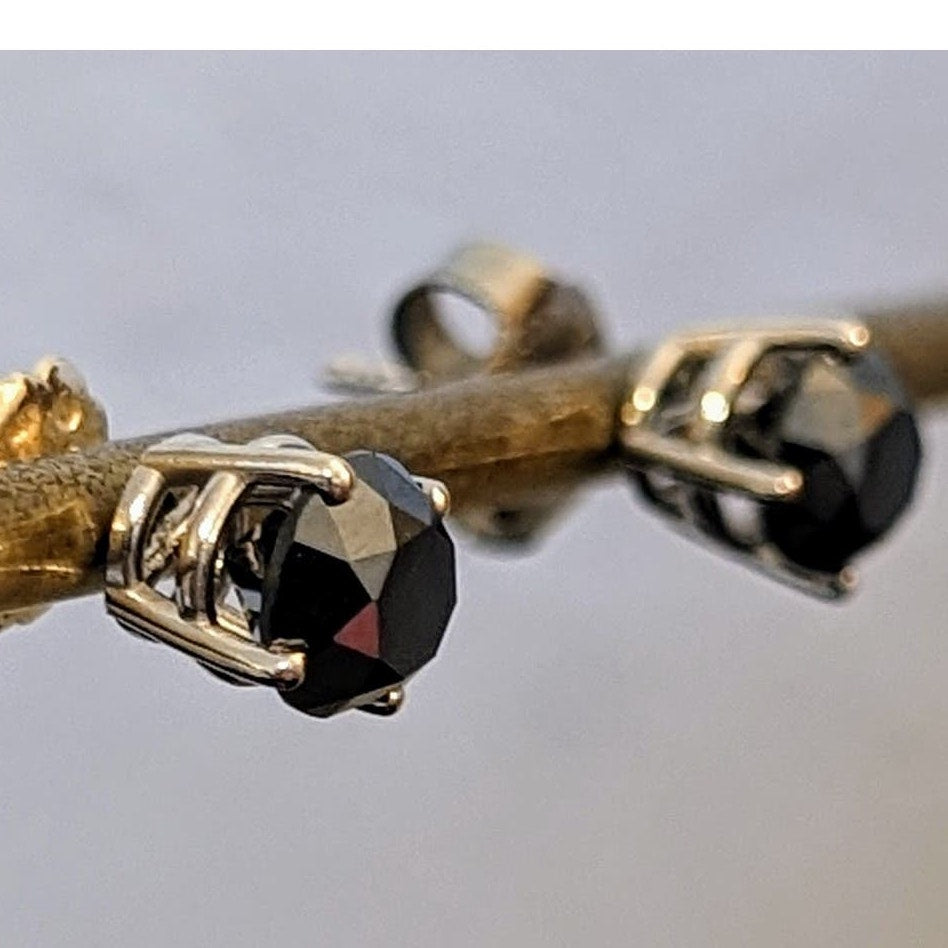 14k White Gold 4-Prong Basket Round Black Diamond Stud Earrings