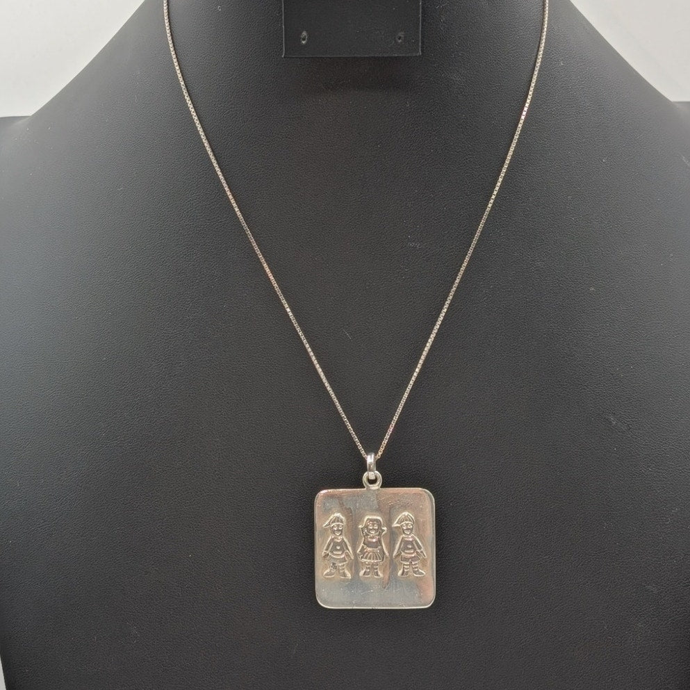 Vintage Mexico Sterling Silver Two Boys & A Girl Pendant Box Chain 18" Necklace