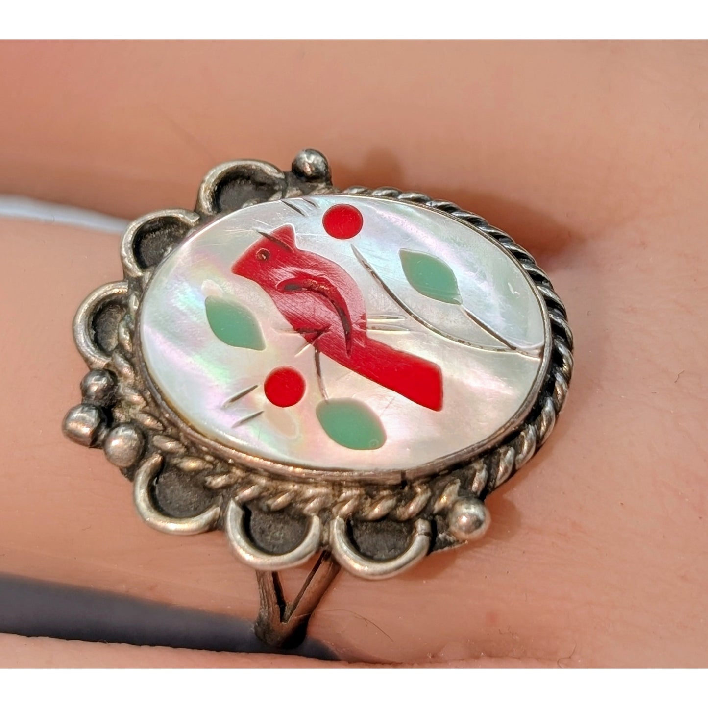 Vtg Southwest Mother of Pearl Inlay Cardinal 925 Sterling Silver Ring Size 6.25
