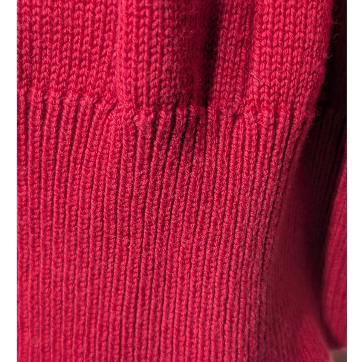 Faconnable Designed & Made in FranceRed Ribbed V Neck Pullover Sweater Sz M