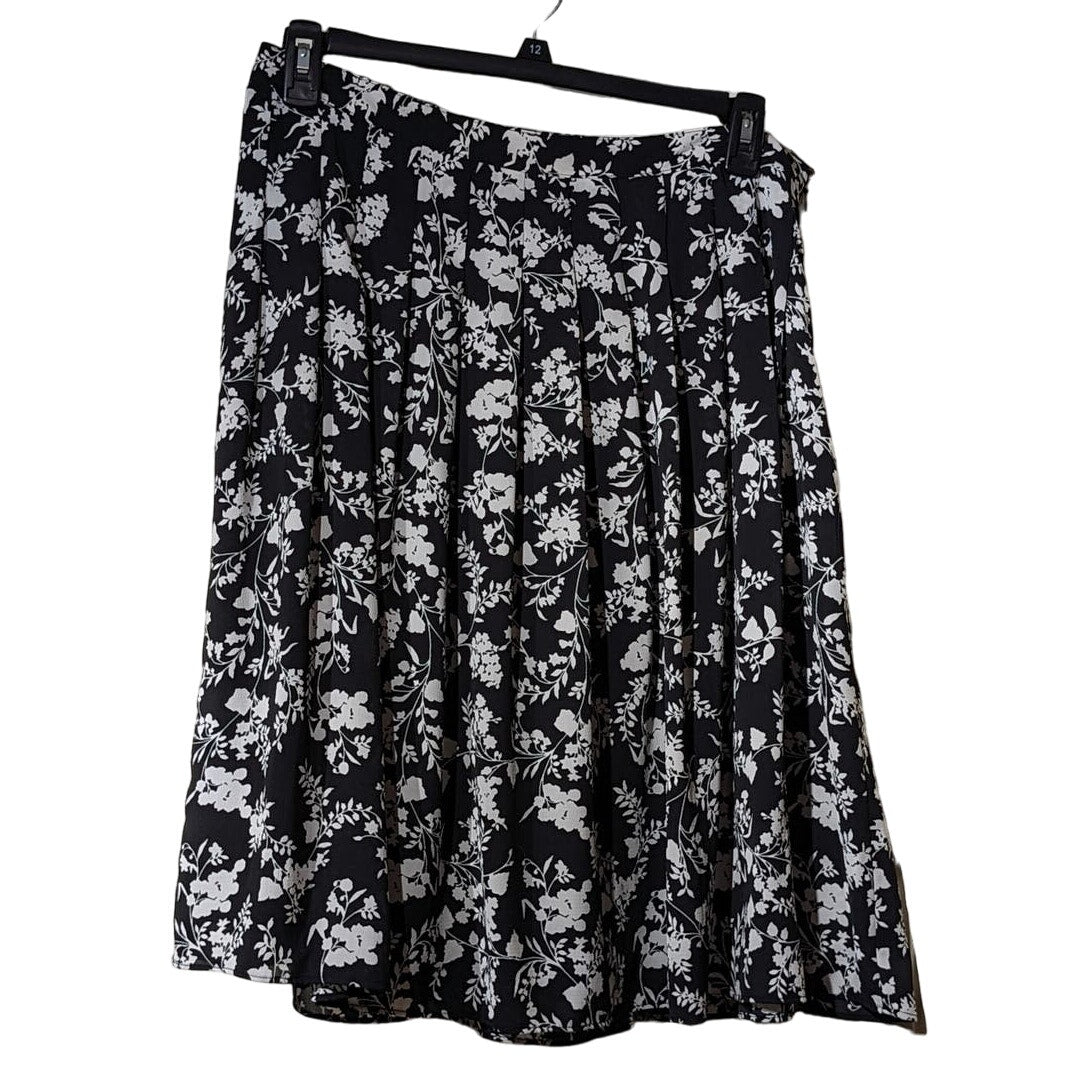 Talbots Fully Lined Black Floral A-Line Swing Skirt Womens Sz S (4) 34" Waist