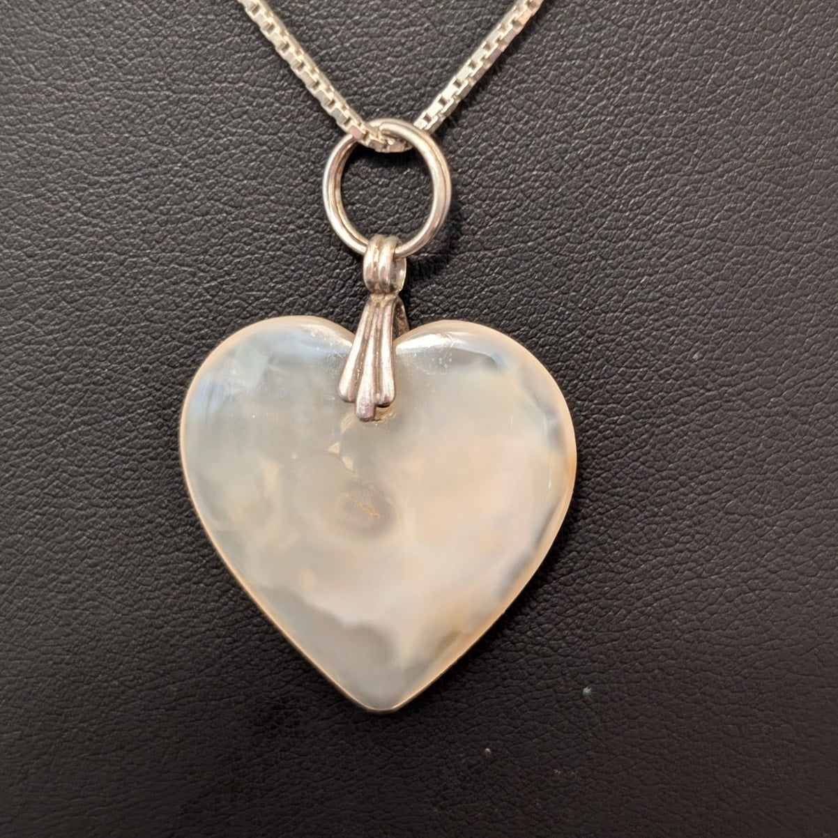Vintage 925 Sterling Silver Cream Stone Heart Pendant on Box Chain