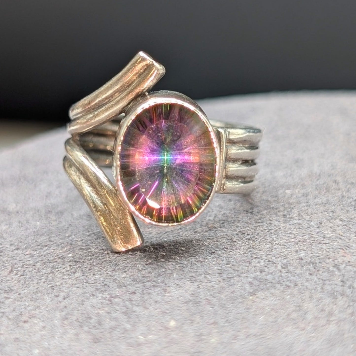 925 Sterling Silver Sunburst Cut Mystic Topaz Chunky Modern Design Ring Sz 5.25