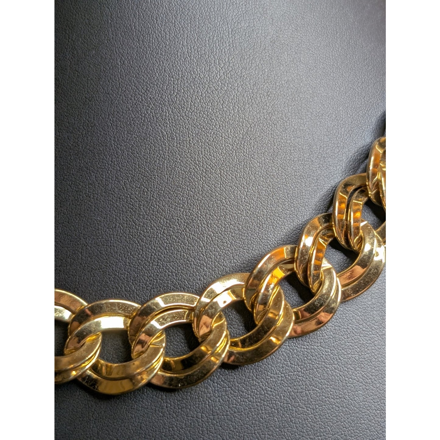 VTG Monet 80s Chunky Heavy Gold Tone Double Curb Link Chain Hook Clasp Necklace