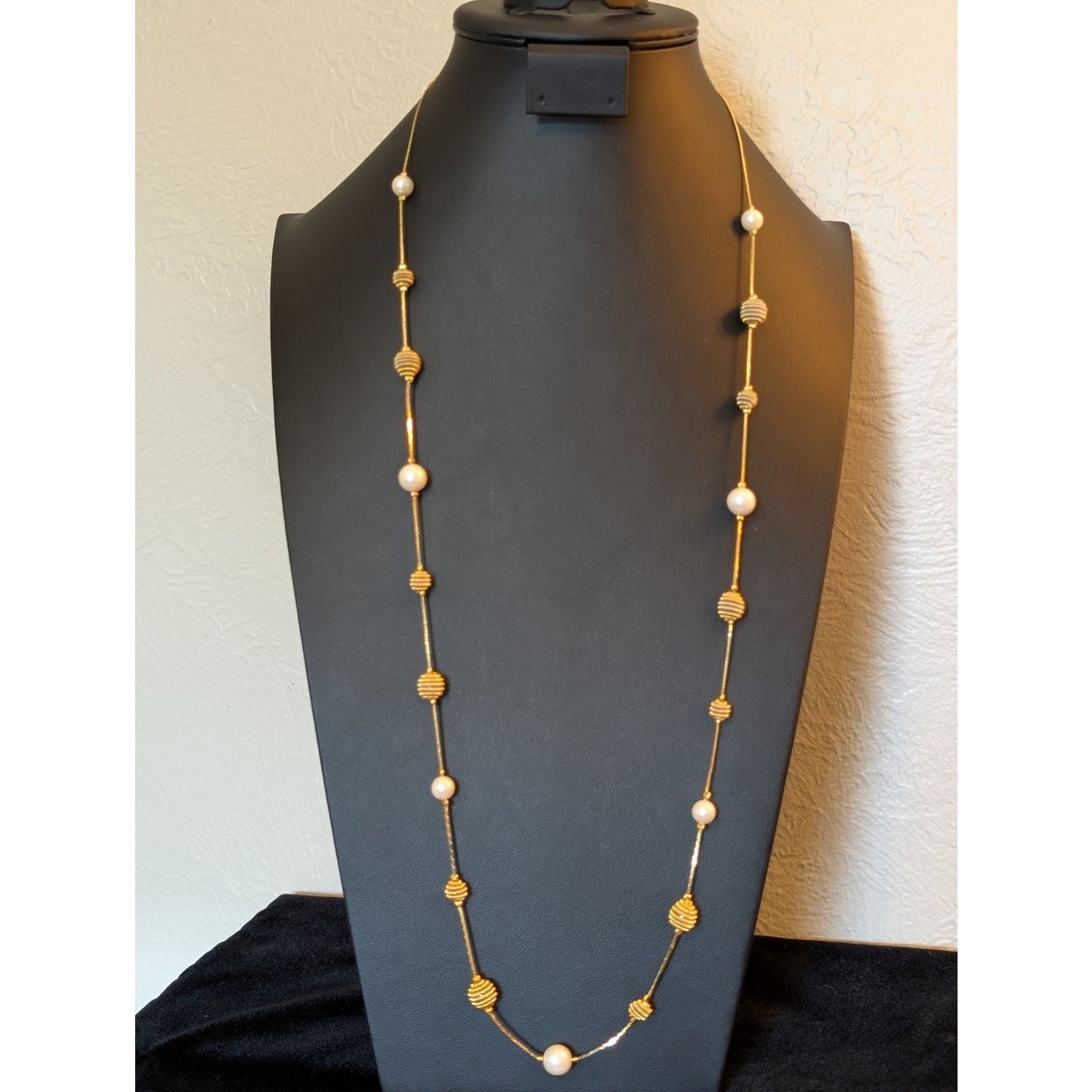 Vtg Trifari Gold Tone Coiled Wire Bead & Faux Pearl Station Long Chain Necklace