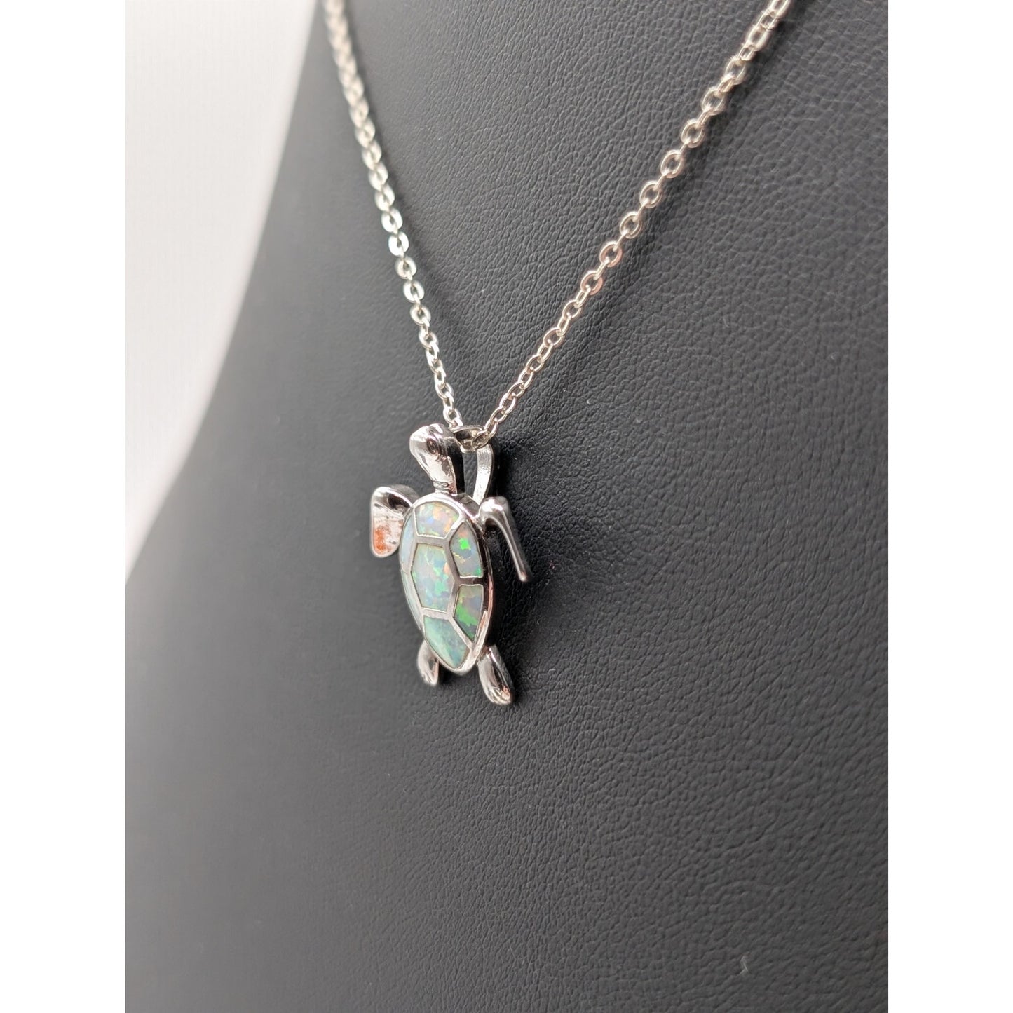 Silver Tone Faux Opal Inlay Turtle Pendant Chain 18" Necklace