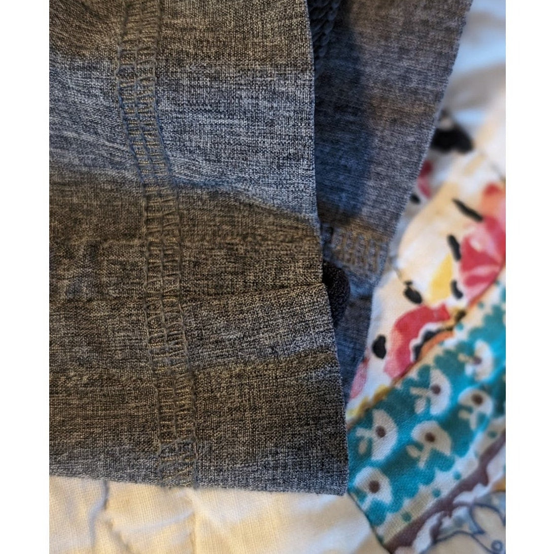 Athleta Allegro Capri Pant Gray Black Ruched Hem Drawstring Womens Sz 6