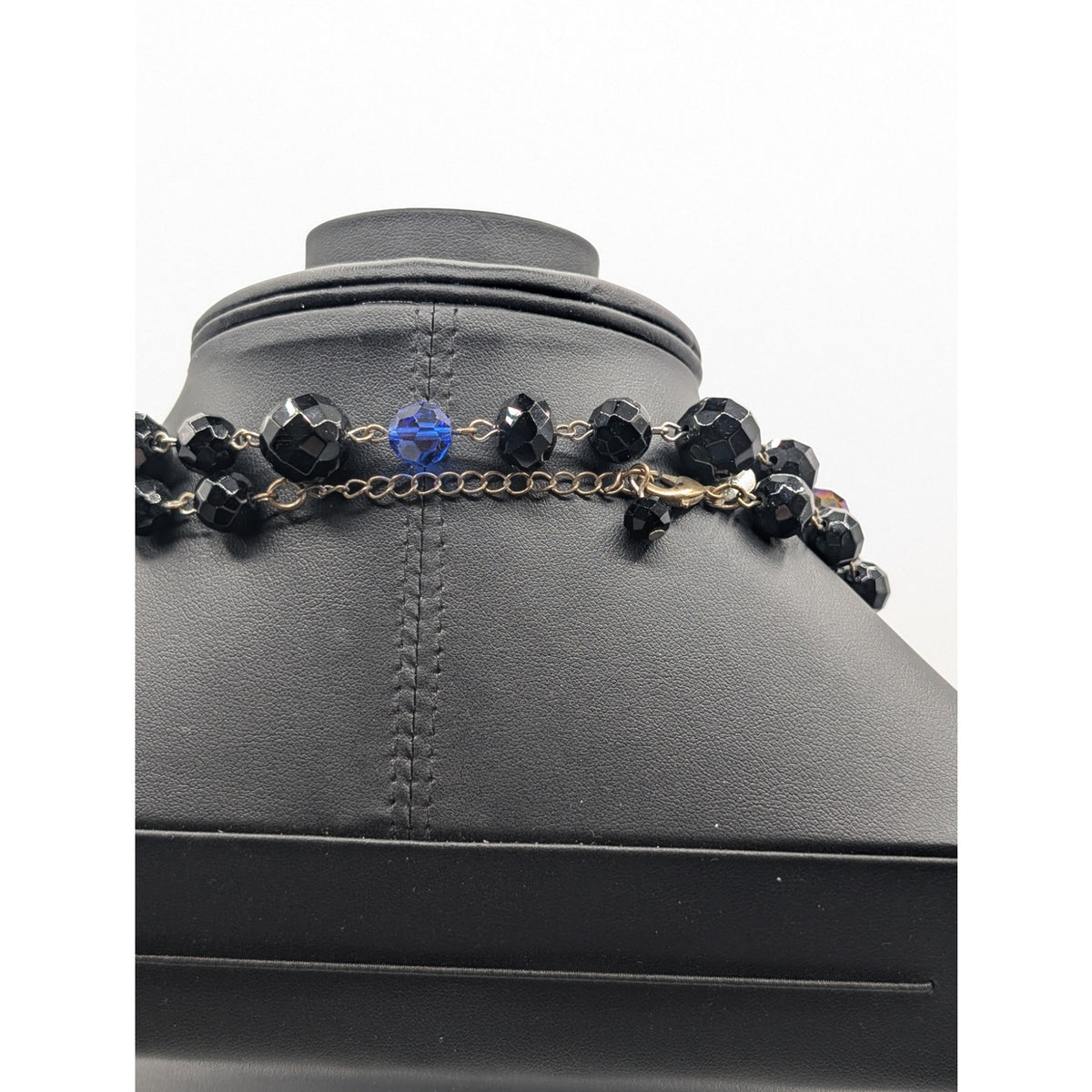White House Black Market Faceted Glass Blue/Black AB Crystal Bead Necklace