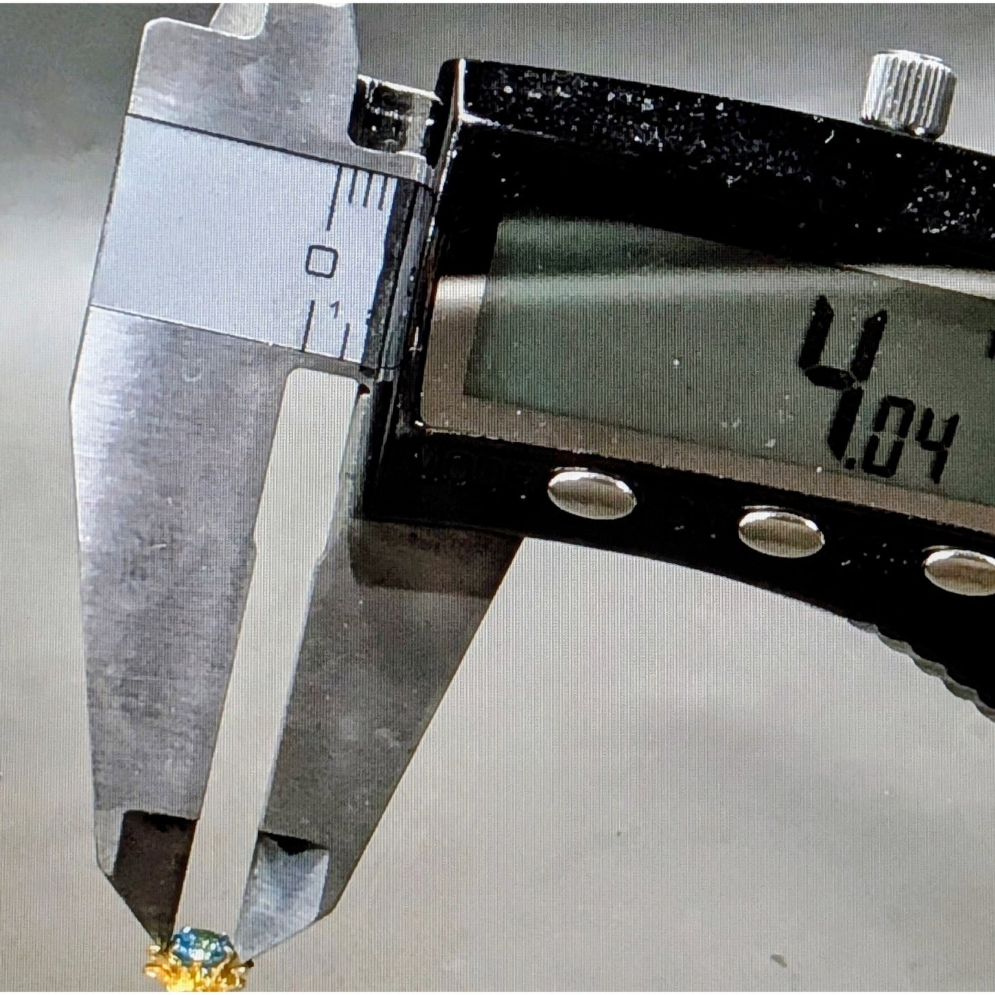 14k Yellow Gold Blue Spinel Delicate Floral Stud Earrings