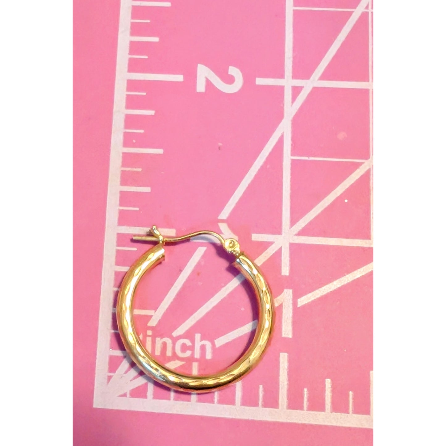 VTG 14K Polished Gold 22mm x 3mm Etched Design Everyday Hoop Earrings 1.51g