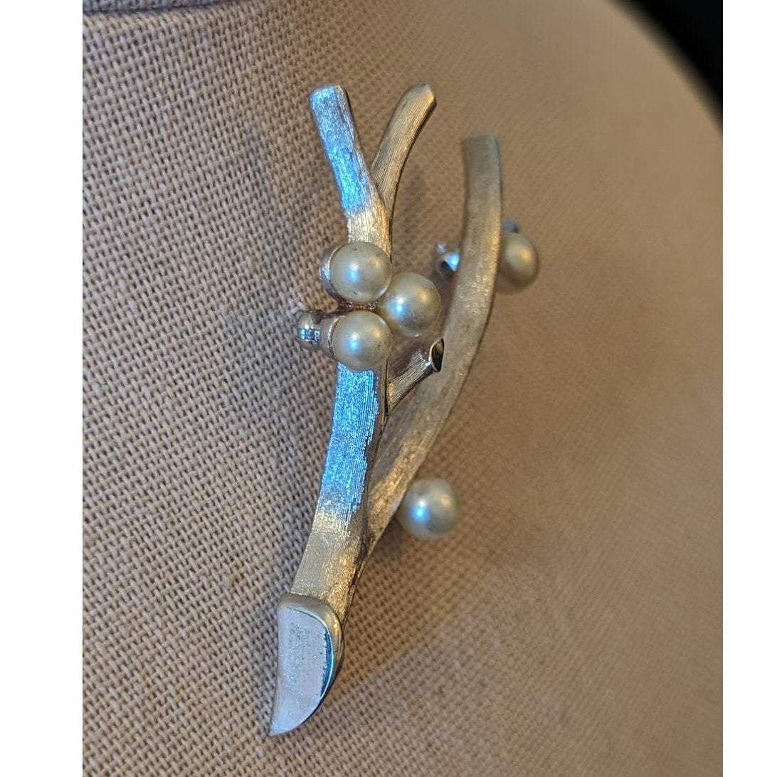 Trifari Signed (Crown Over 'T') Silver Tone Faux Pearl Branch Brooch Rare Find