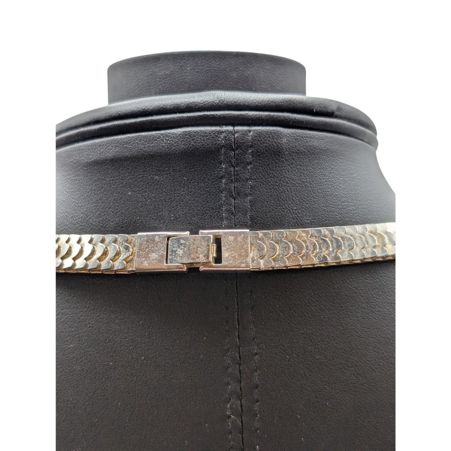 Vtg Marked Korea Silver Tone 'Fish Scale' Flexible 24" Fold Over Clasp Necklace