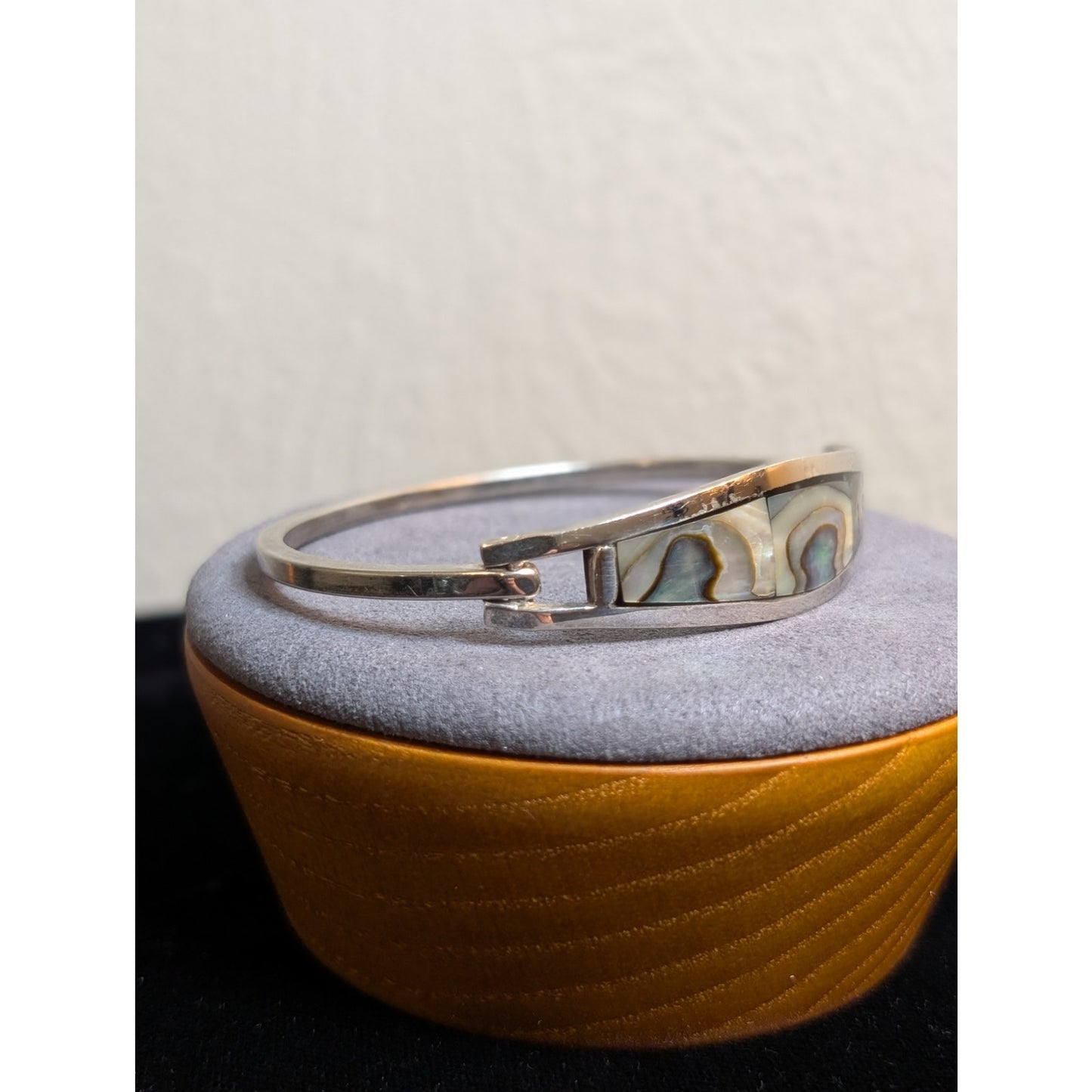 Vintage Taxco 925 Sterling Silver Abalone Inlay Hinged Bangle Bracelet