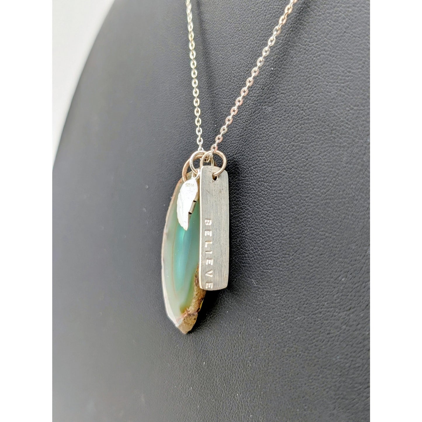 Vtg 925 Sterling Green Agate Slice 'Believe' Angel Wing Charm Pendant Necklace