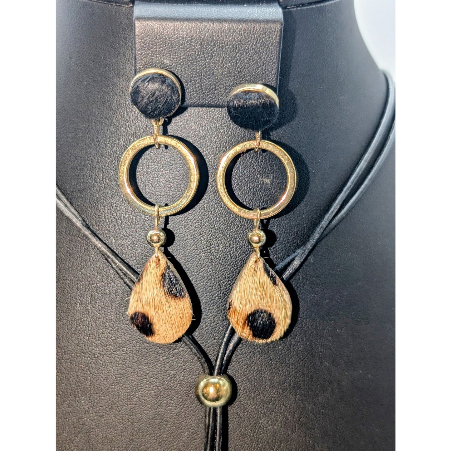 Chico's Black Adjustable Corded Gold Tone Animal Fur Pendant Necklace & Earrings