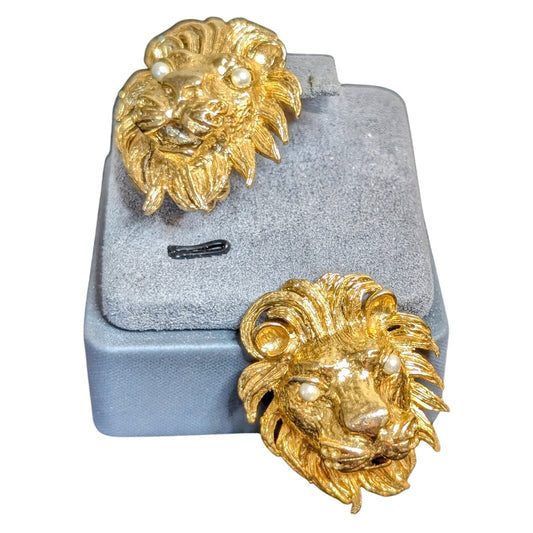 Vintage Gold Tone Pearl Eye Lion Head Clip On Earrings