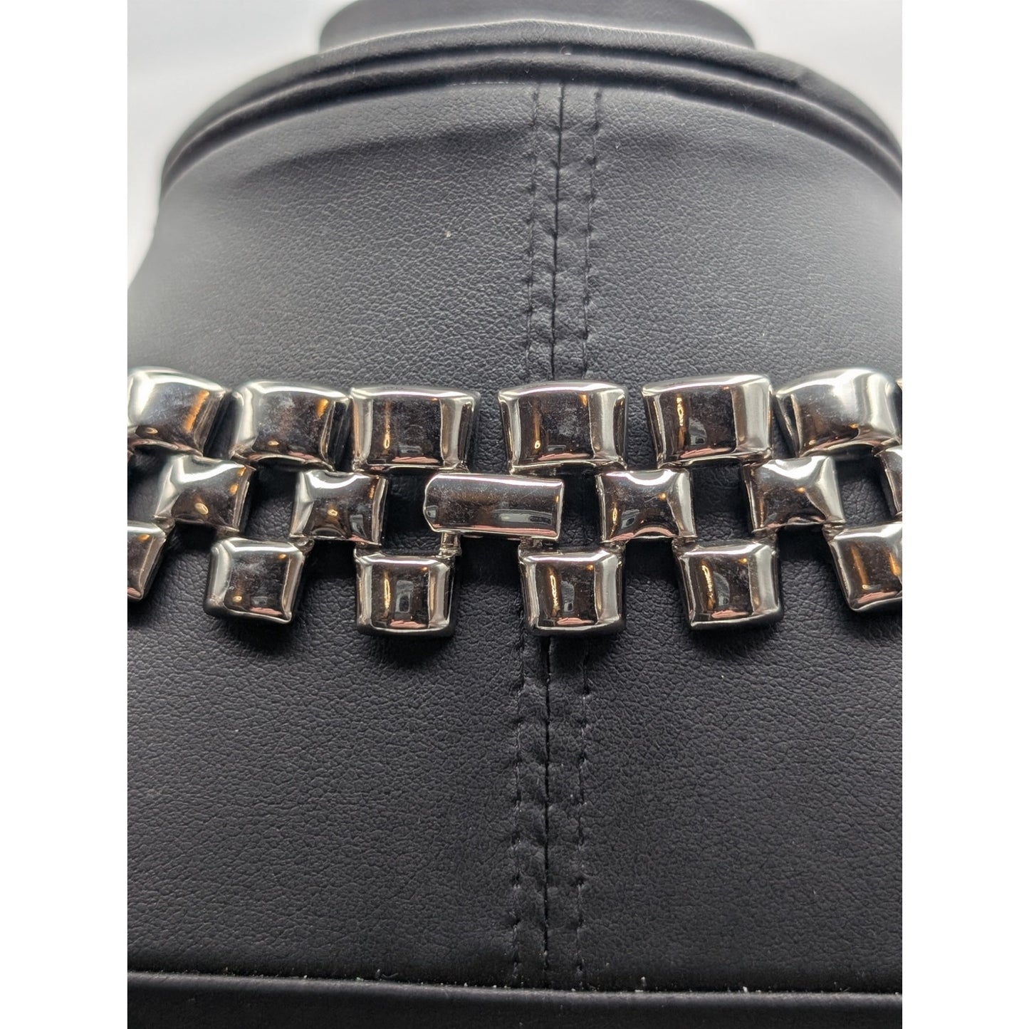 Avon Vintage 1994 Modern Links Silver Tone Lightweight Statement 19.25" Necklace