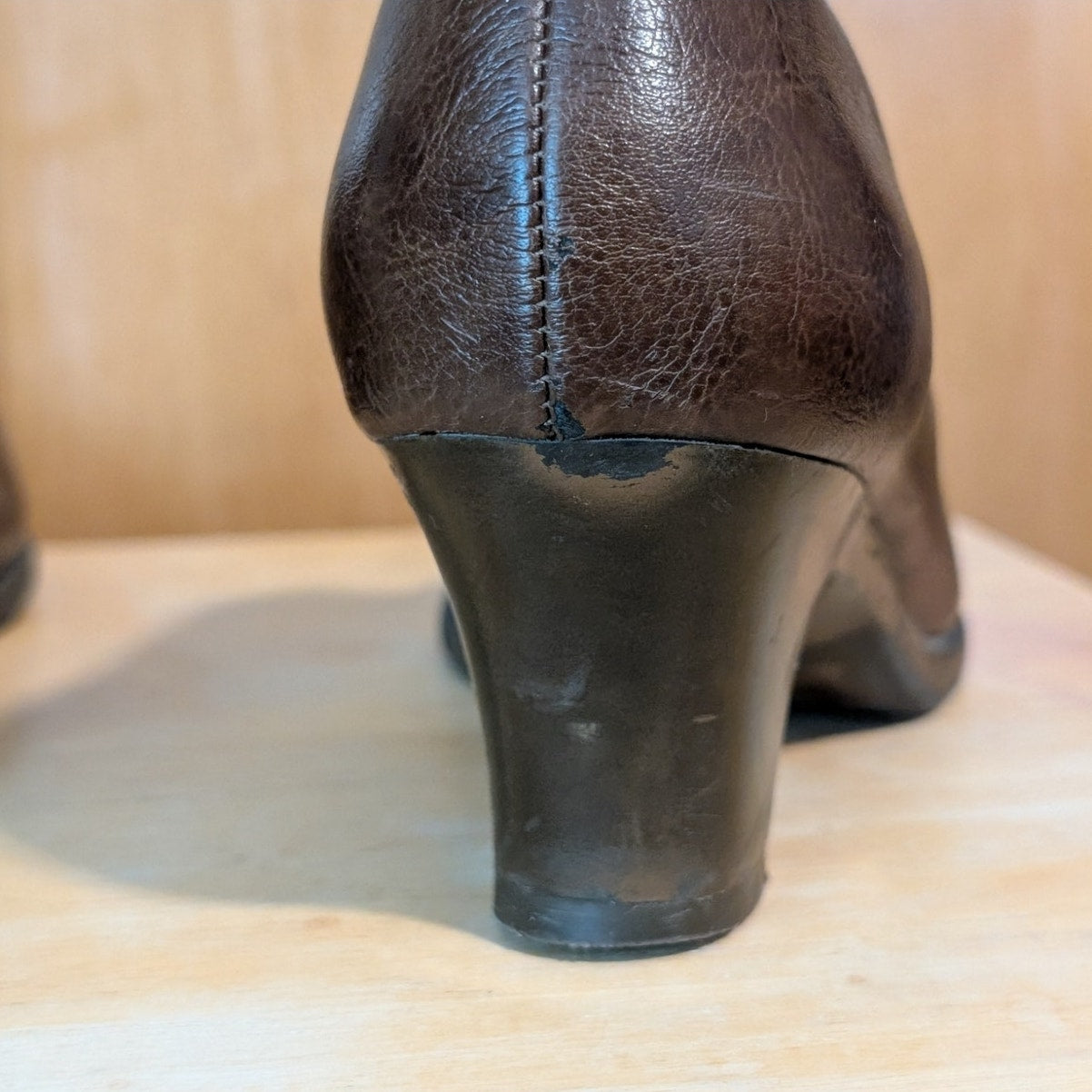 Aerosoles Heel Rest Brown Zip Front Faux Leather Ankle Boot Shoe Women's Size 8