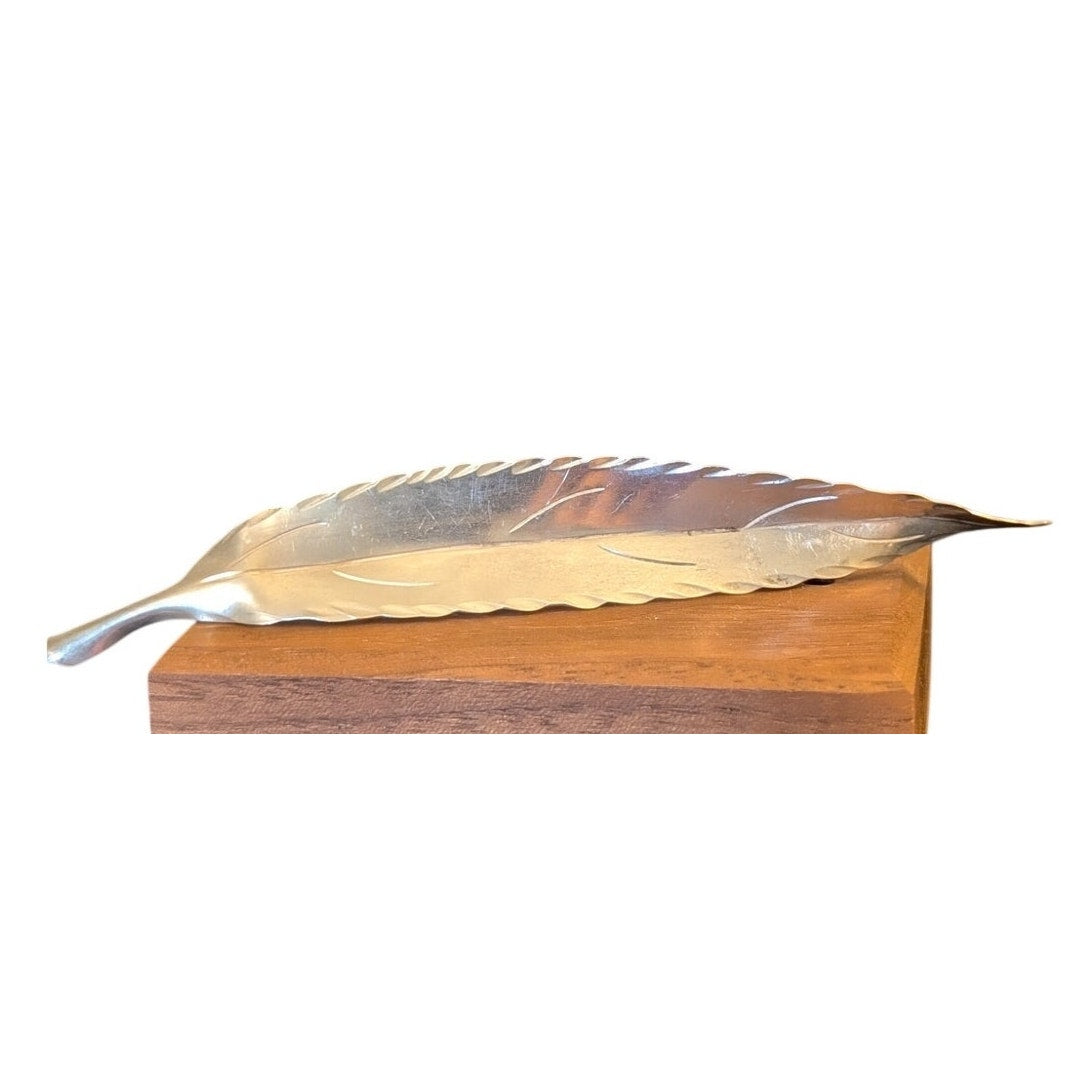Vintage Stuart Nye Sterling Silver Leaf Feather Brooch Pin