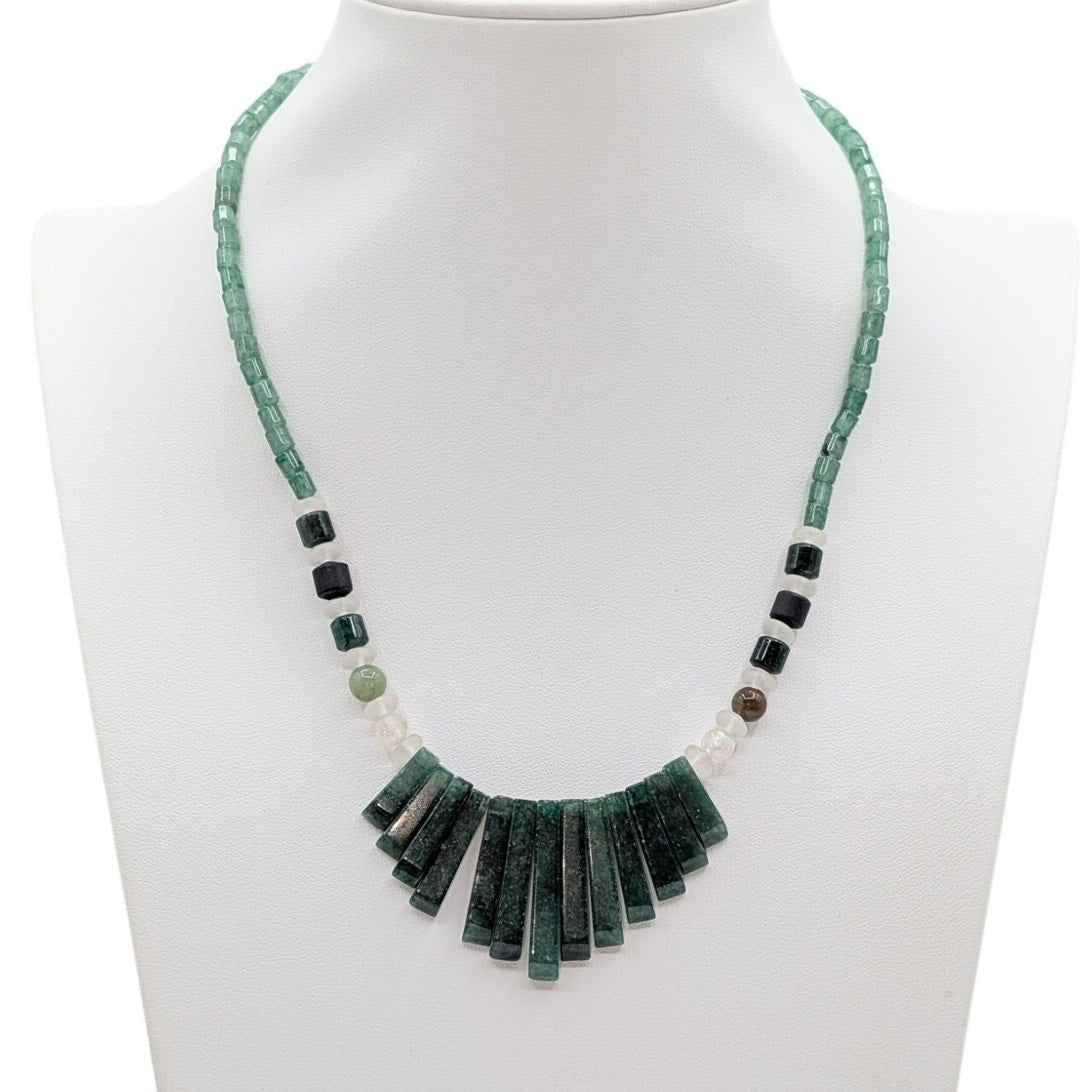 Green & White Stone Bead Graduated Green Stone Fan Bead 18" Necklace