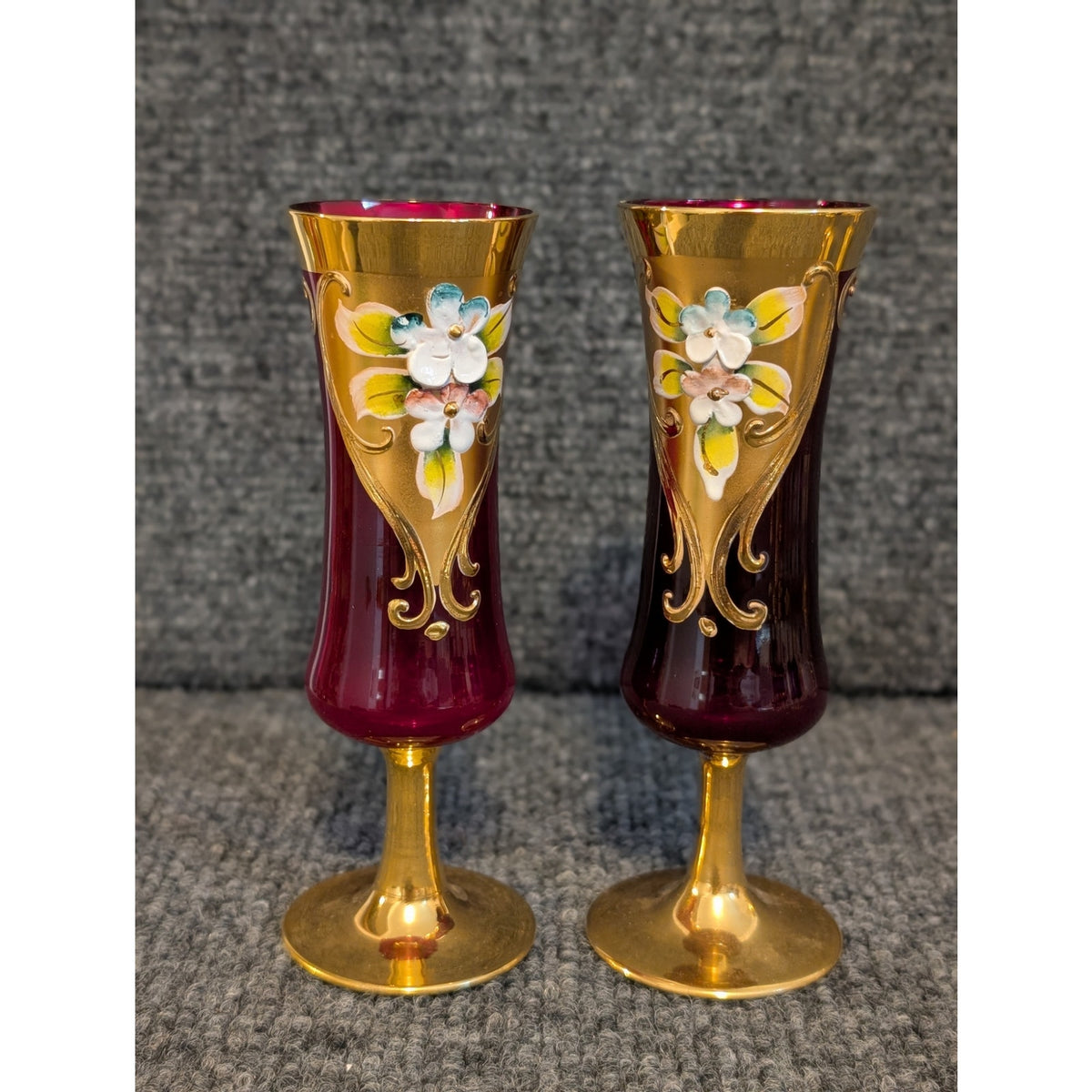 Vtg 50s 2 Red Stem Sherry Glasses Tre Fuochi Murano Italy Venetian Heavy Gilt