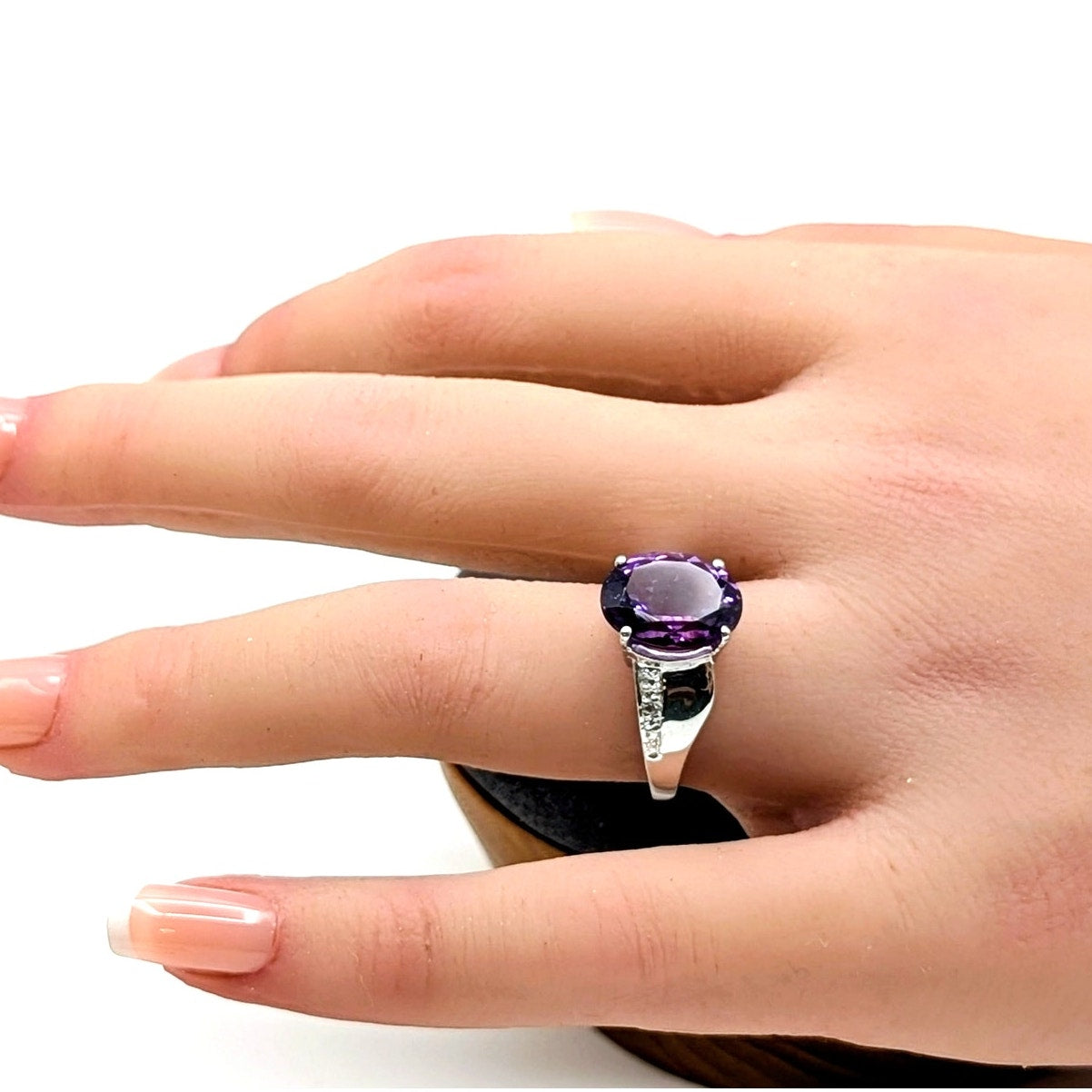925 Sterling Silver Large Oval Amethyst & Diamond Ring Size 7