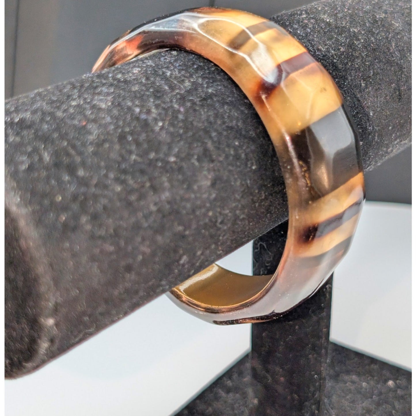 Vintage Tortoise Stripe Lucite Bangle Bracelet