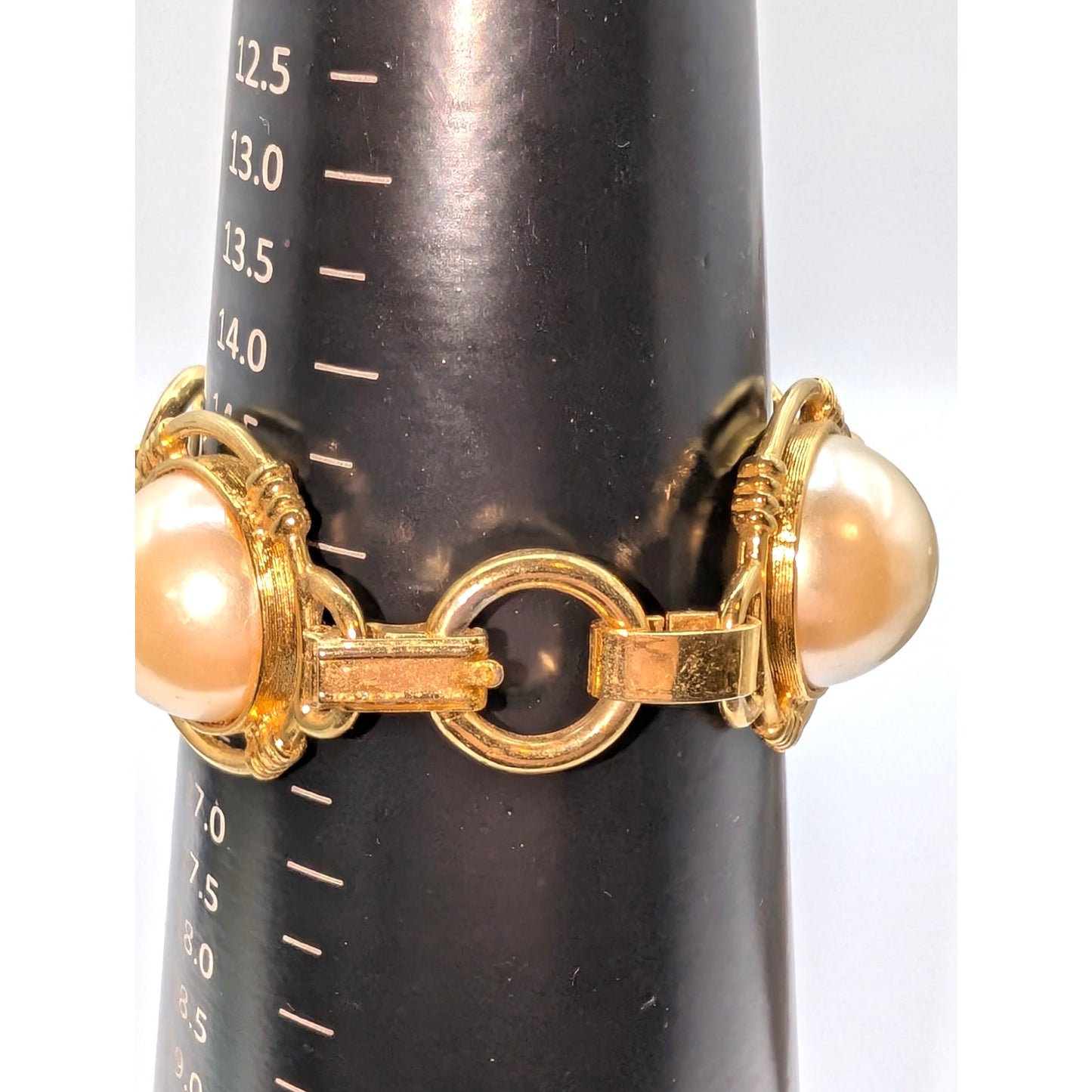 Vintage Three Large Mabe Faux Pearl Gold Tone Fold Over Clasp Chain Bracelet
