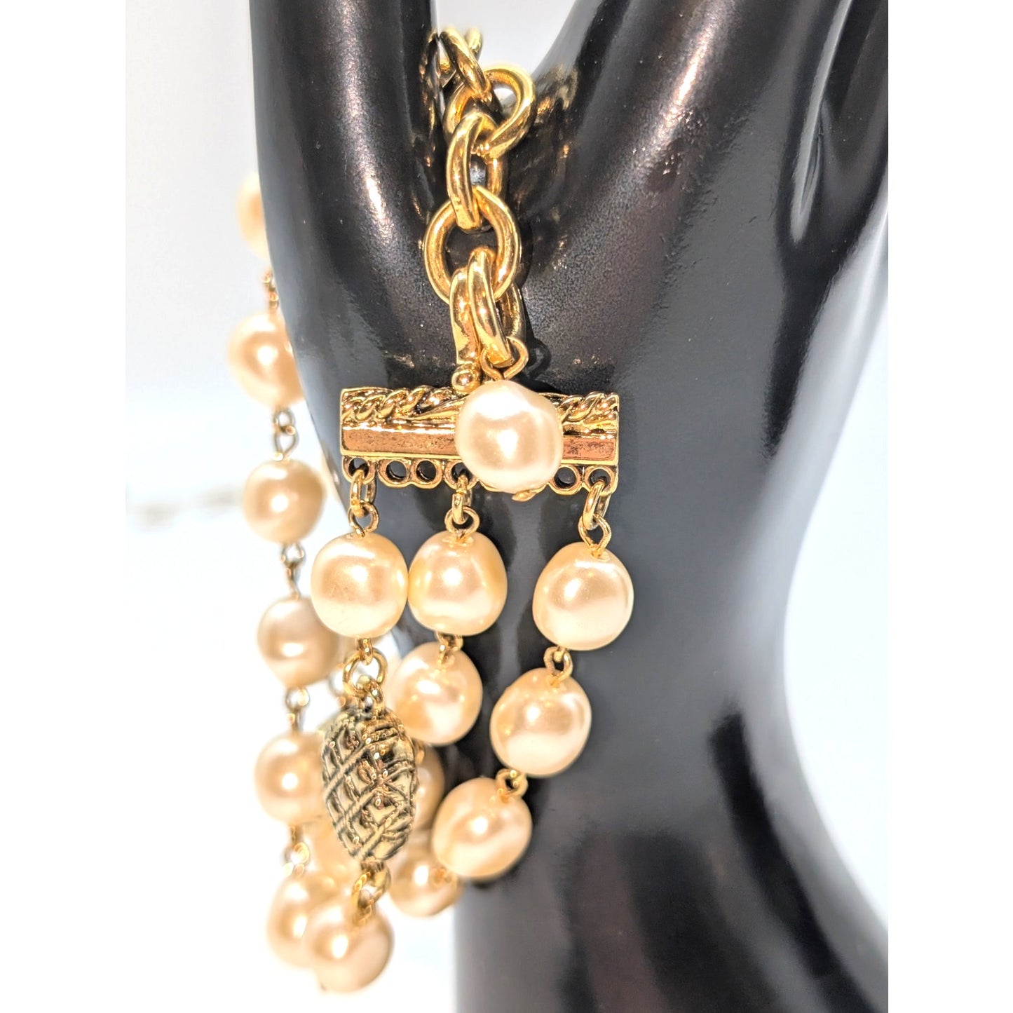 VTG Joan Rivers Gold Tone Faux Baroque Pearl Triple Strand Hook Clasp Bracelet