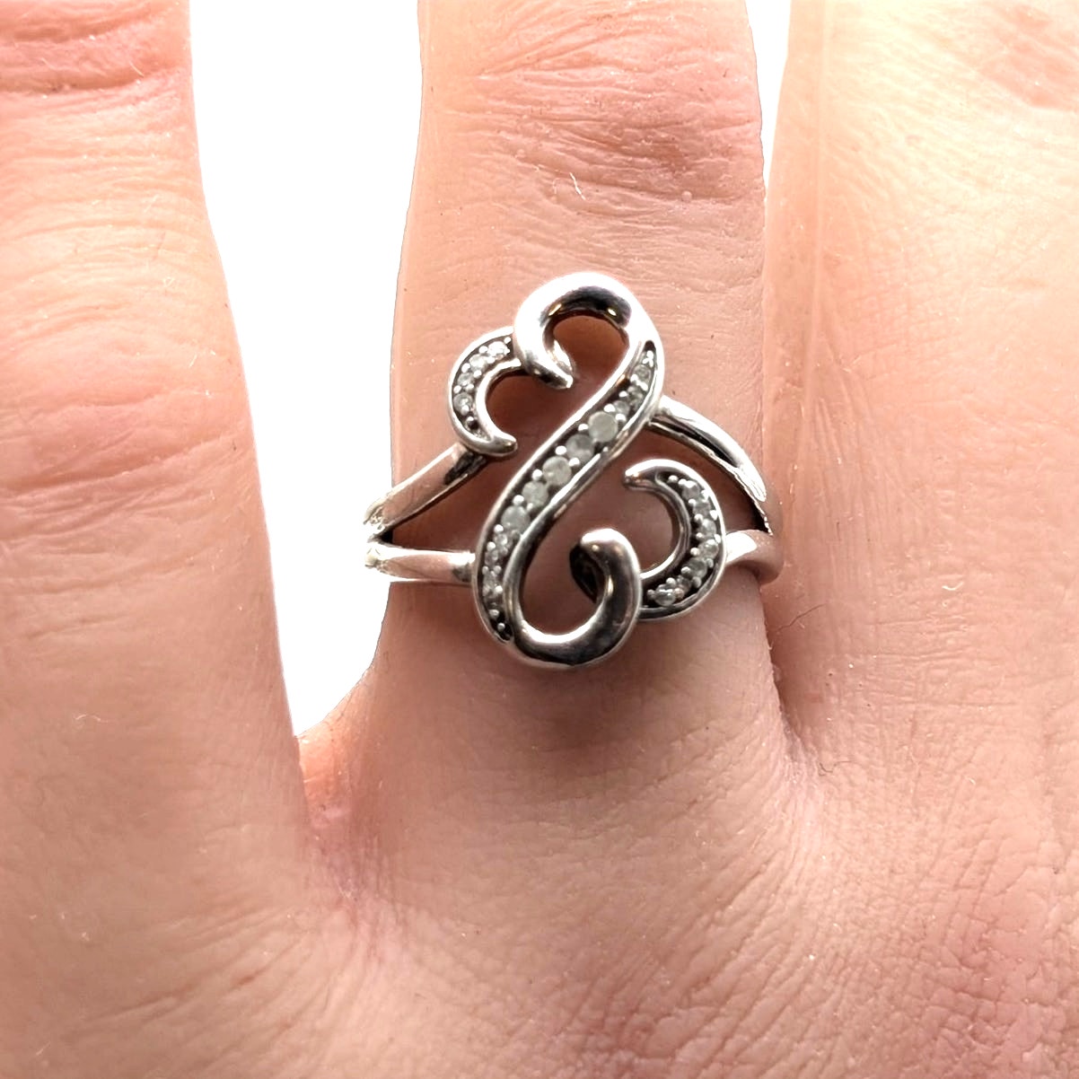 Open Hearts By Jane Seymour 0.12 ctw Diamond Rhodium Over Sterling Ring Sz 6