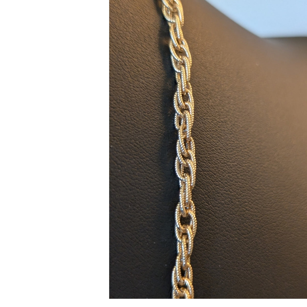 Vintage Signed Monet Textured Gold Tone 28" Necklace