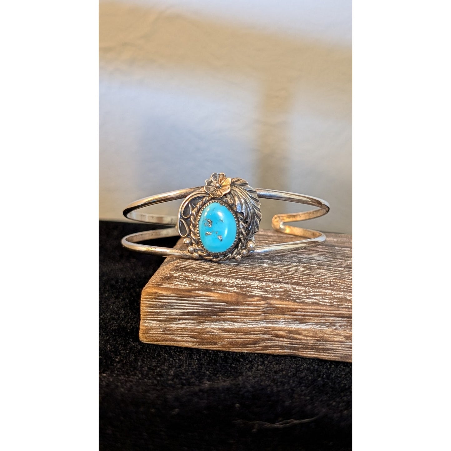 Vintage Signed SM Native Turquoise Rose Leaf Split Band Sterling Cuff Bracelet