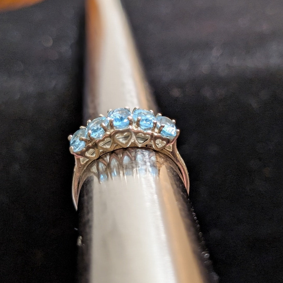 Vintage Five Blue Topaz Heart Shank 925 Sterling Silver Ring Size 9