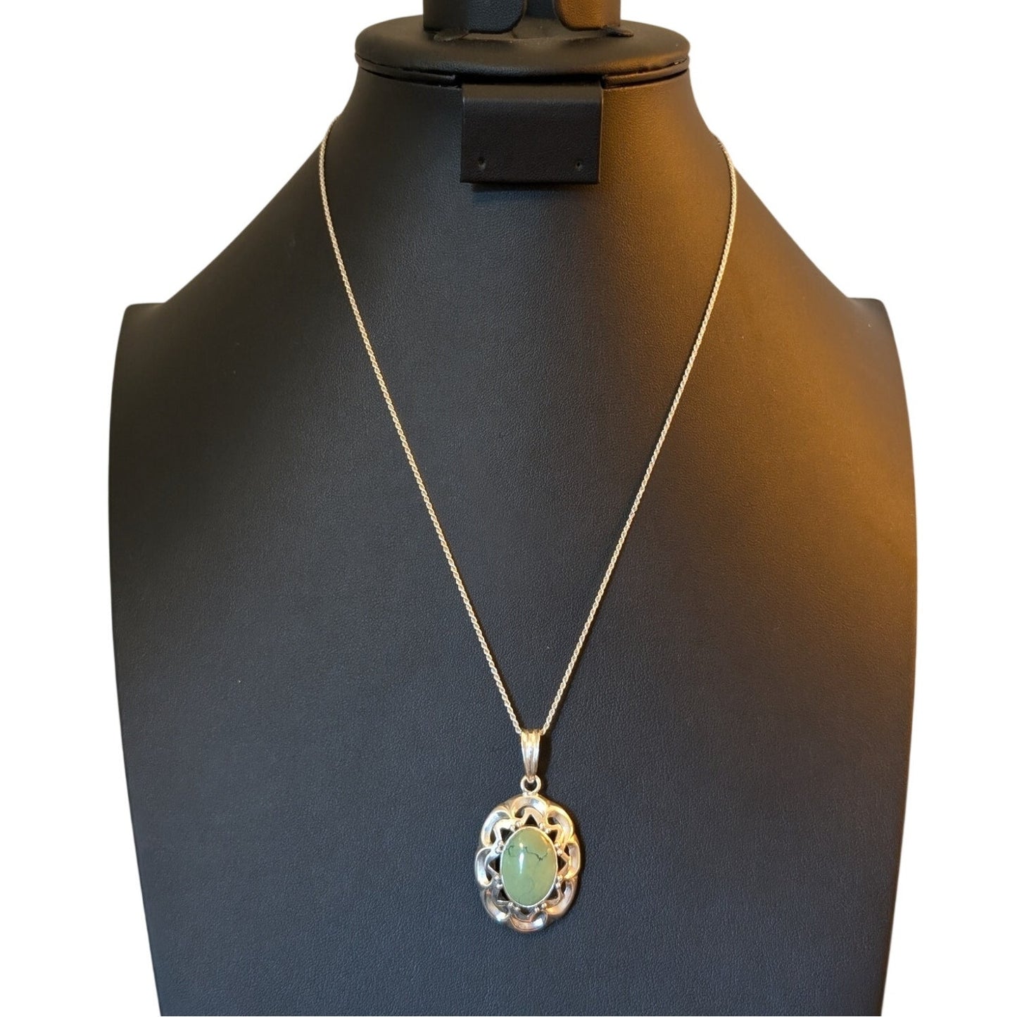 925 Sterling Mint Green Stone Filigree Setting Sterling Rope 20" Chain Necklace