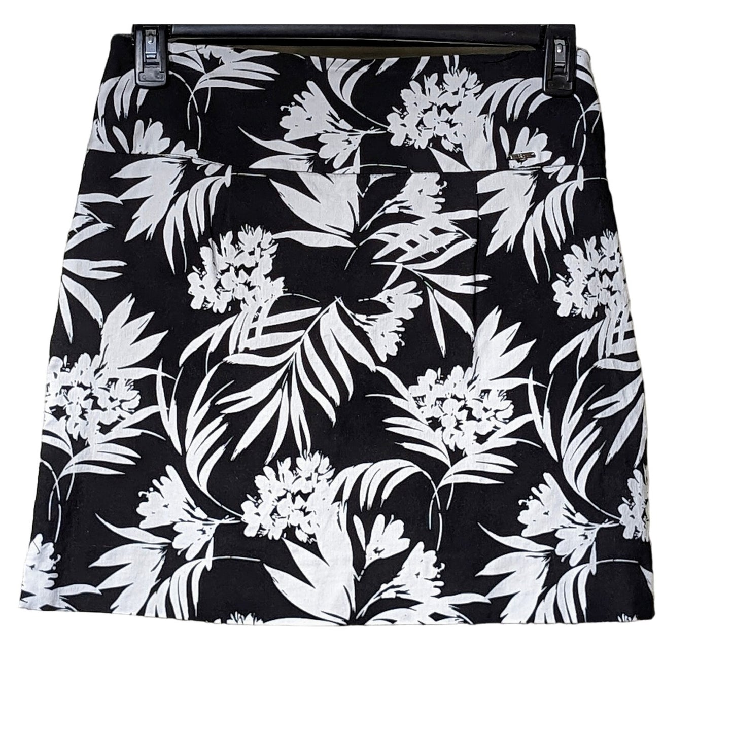 SC & Co Black White Floral Stretch Golf Tennis Pull On Women Skort Skirt Size M