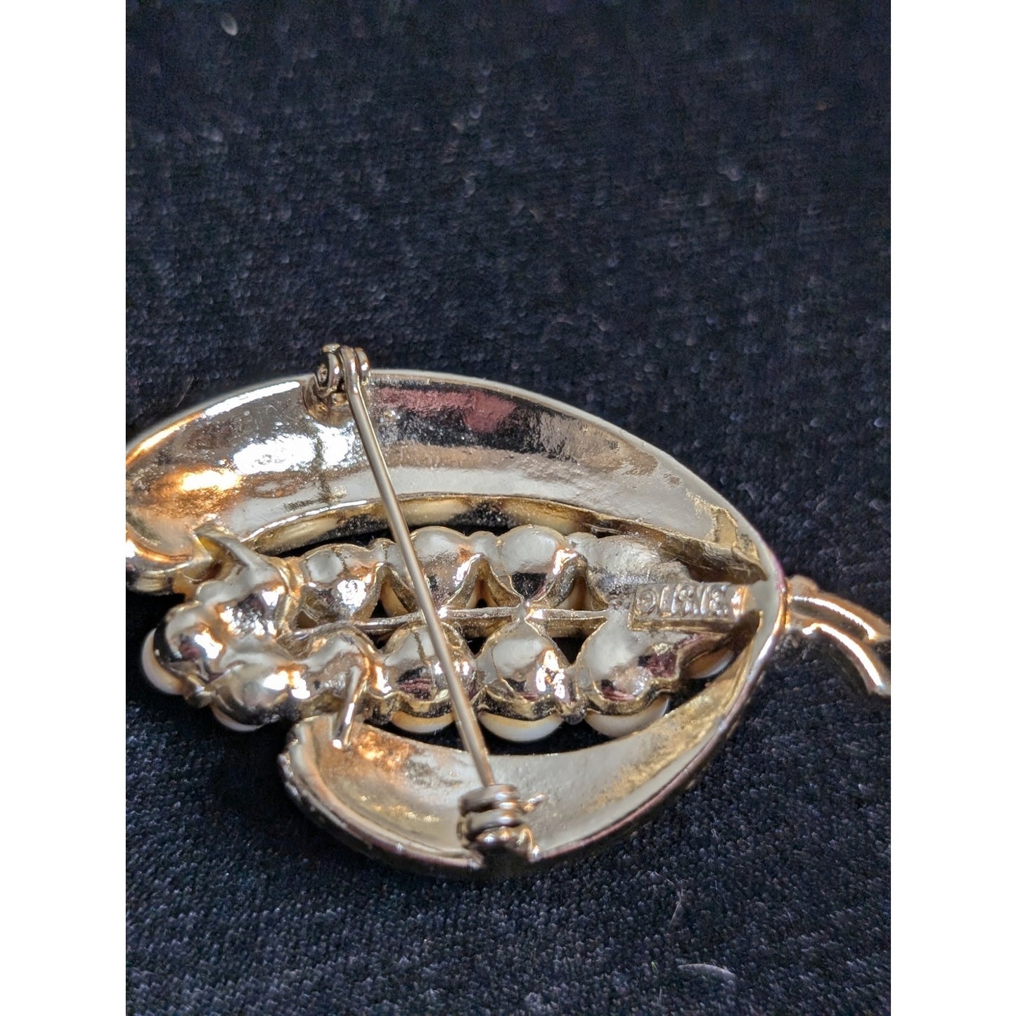 Vintage Lisner Brushed Gold Tone Faux Pearl Floral Spray Brooch