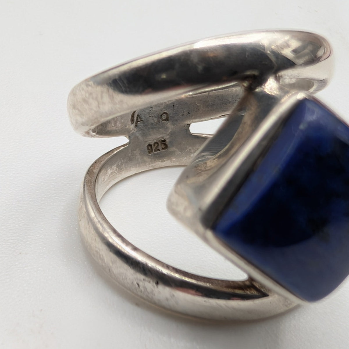 Vtg Arya 925 Sterling Silver Bezel Set Lapis Lazuli Split Shank Ring Size 5.5
