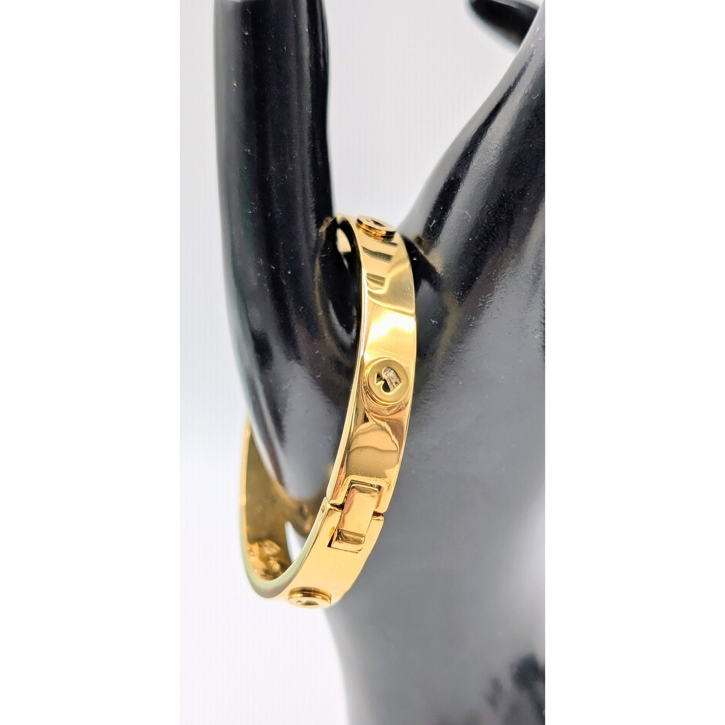 Kate Spade Spot the Spade Studded Hinged Gold Tone Bangle Bracelet