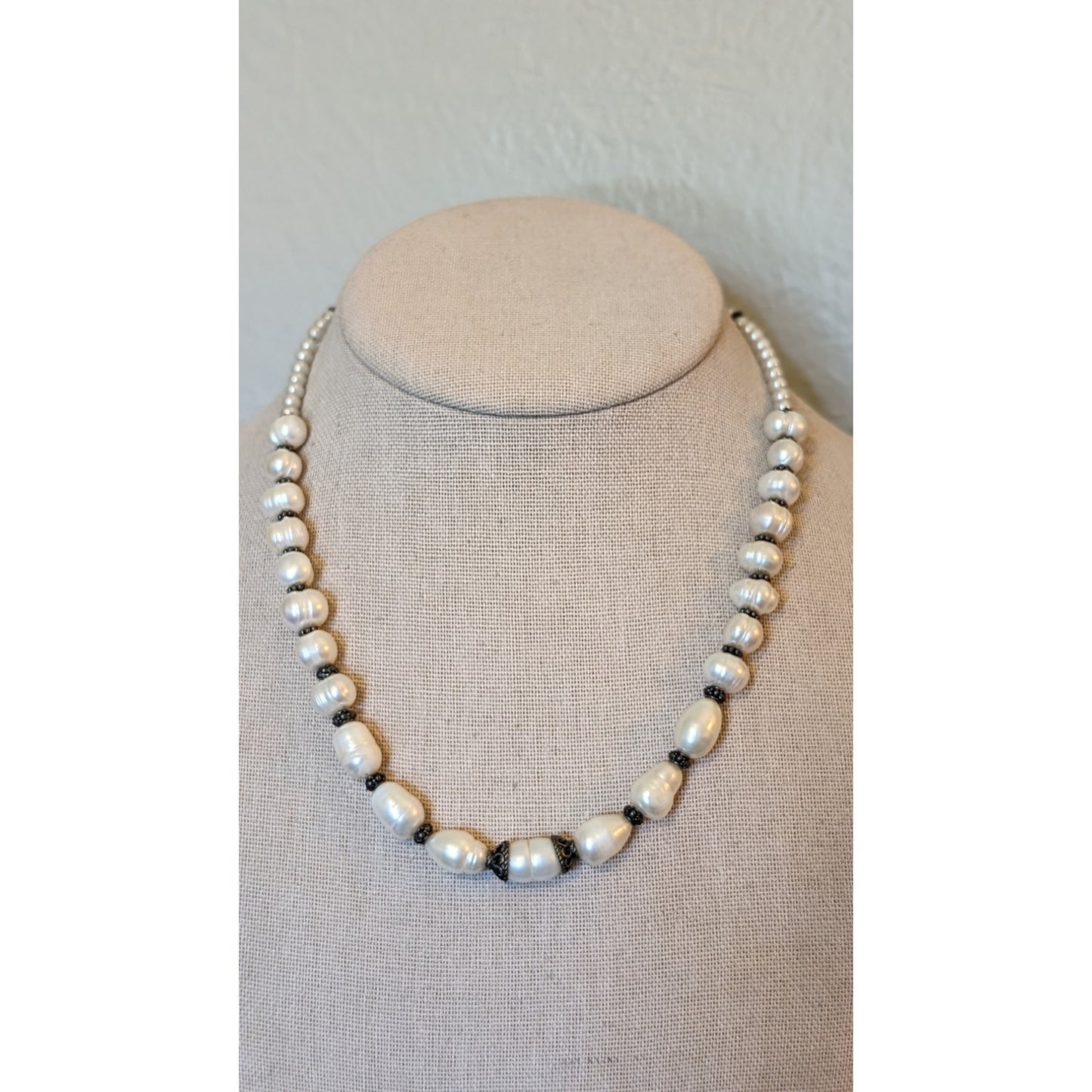 Vintage Freshwater Pearl 925 Sterling Silver Bali Bead Byzantine Hook Clasp