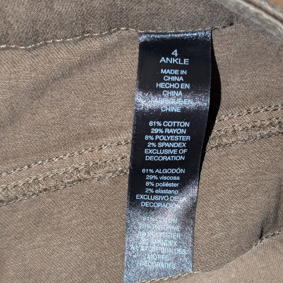 Chico's So Slimming Girlfriend Ankle Dark Olive Pant Chico's Size 4 (US XXL)