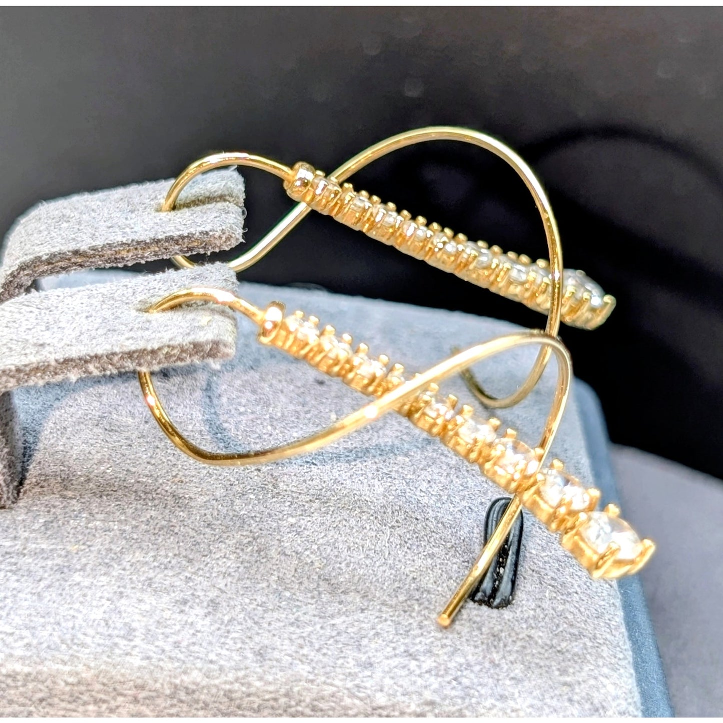 VTG 1-3/4 Carats Graduating Cubic Zirconia Earspirals 14K Yellow Gold Earrings