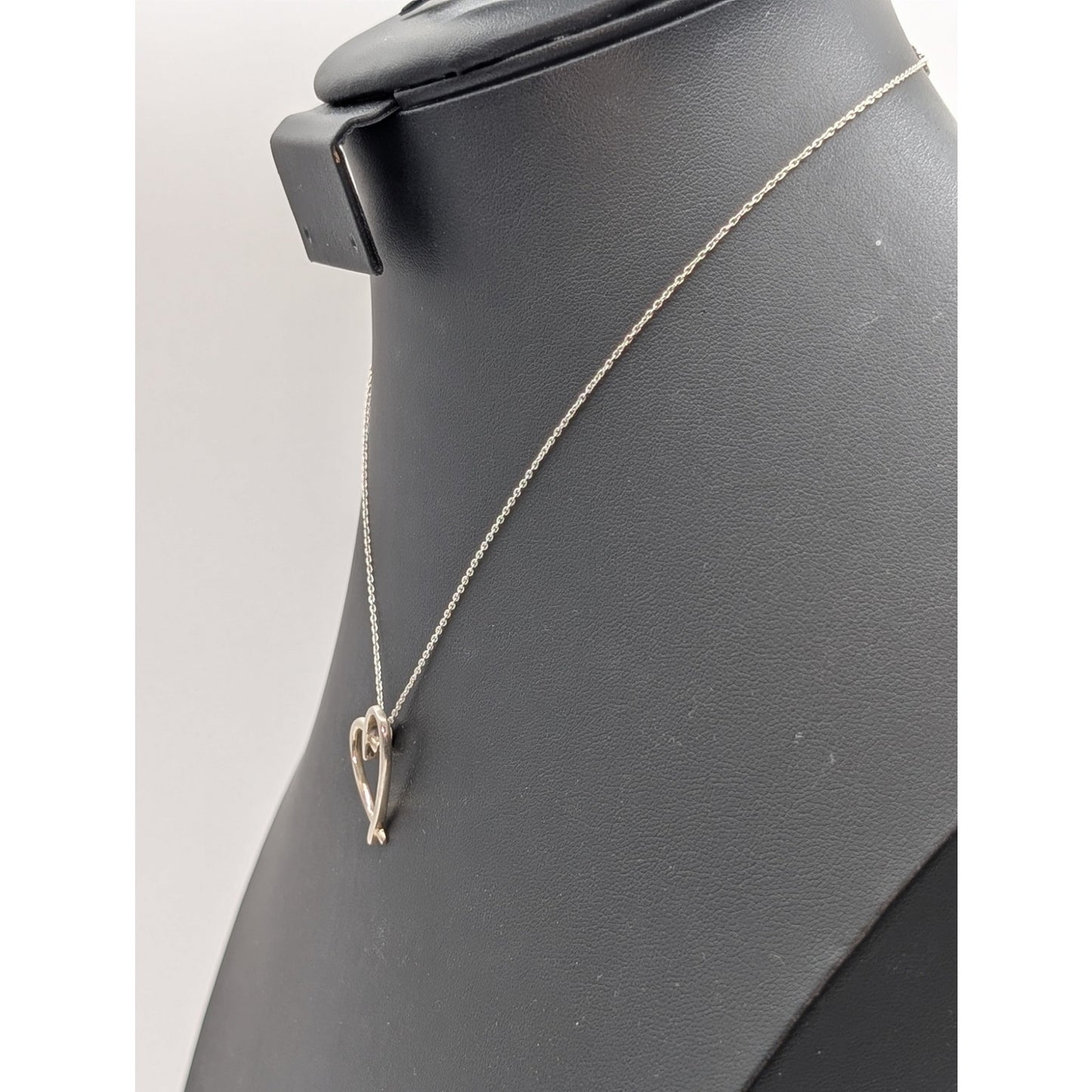 925 Italy Sterling Silver Floating Heart Pendant Chain Necklace