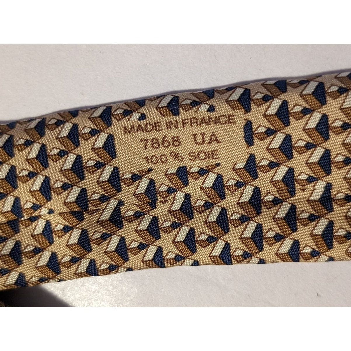 Hermes Paris Vintage 100% Silk Beige Star Print Neck Tie
