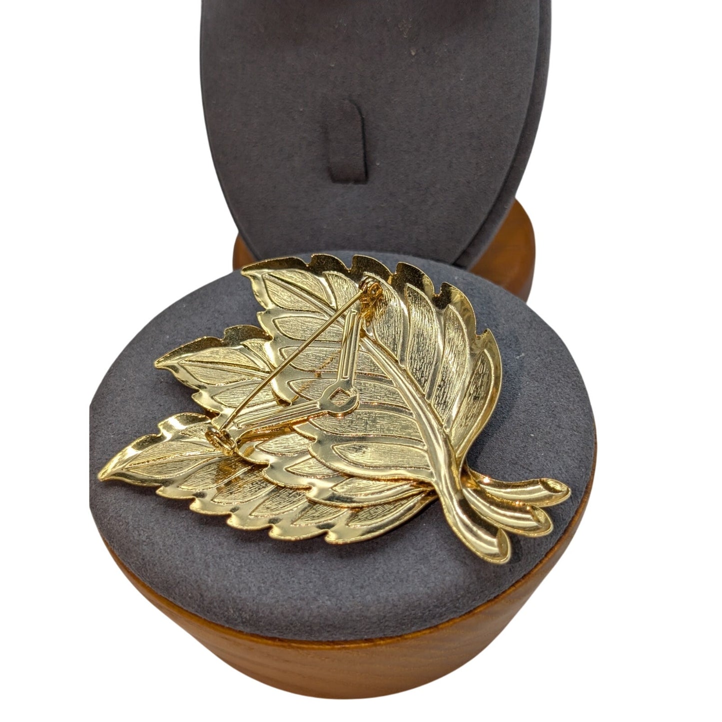 Gold Tone Metal & Neutral Painted Autumn Leaves Brooch & Pierced Earring Set